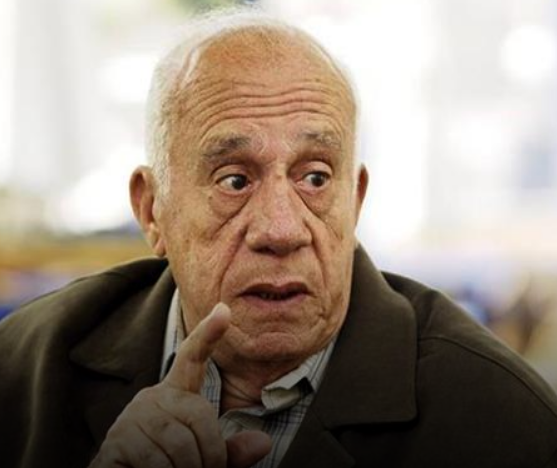 المستشار جلال ابراهيم في ذمة الله وتشييعه من مسجد النادي